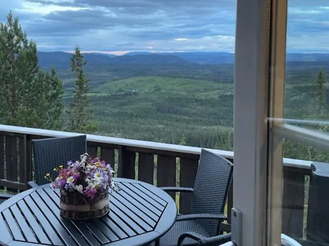 Hébergement de vacances Cozy, Magical Mountain With Trails